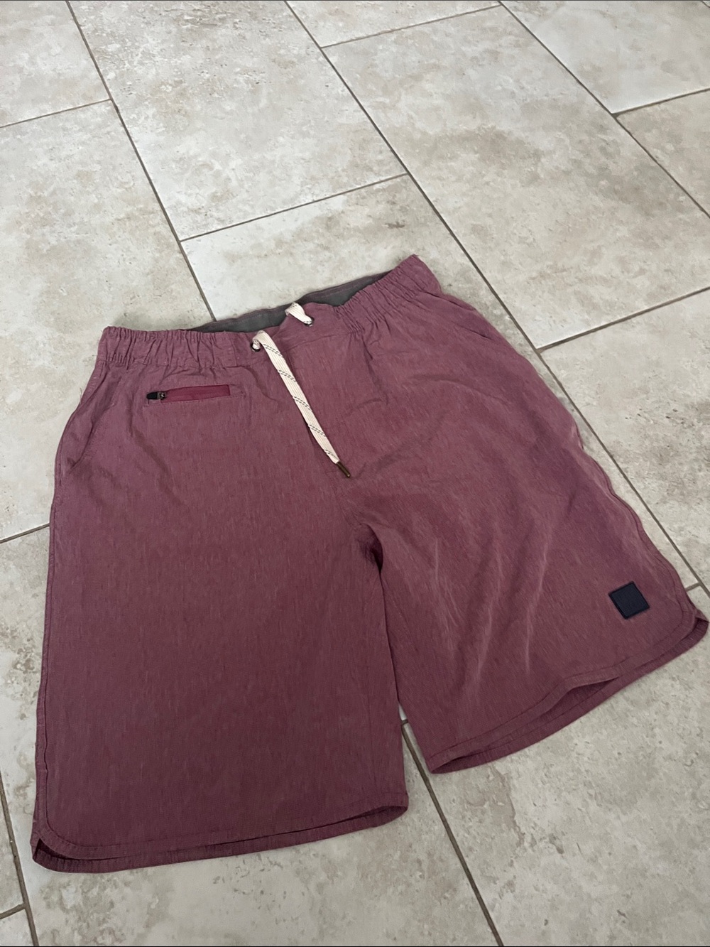 Nordstrom Men's Athletic Shorts in Maroon